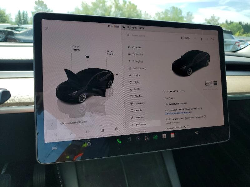 2022 TESLA MODEL 3 9