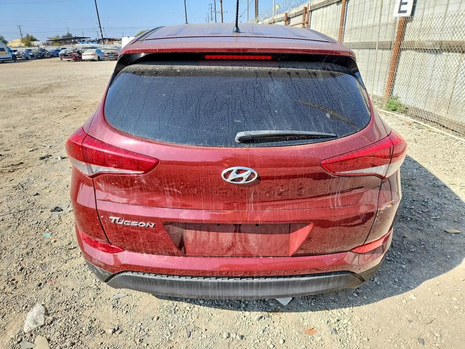 2018 HYUNDAI TUCSON SE 6