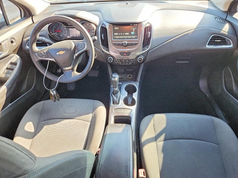 2017 CHEVROLET CRUZE LT 8