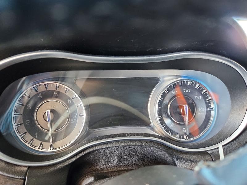 2018 CHRYSLER 300 LIMITED 9
