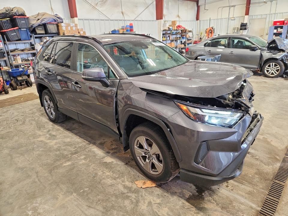 2023 TOYOTA RAV4 XLE 4