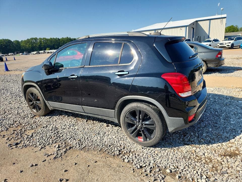 2020 CHEVROLET TRAX 1LT 2