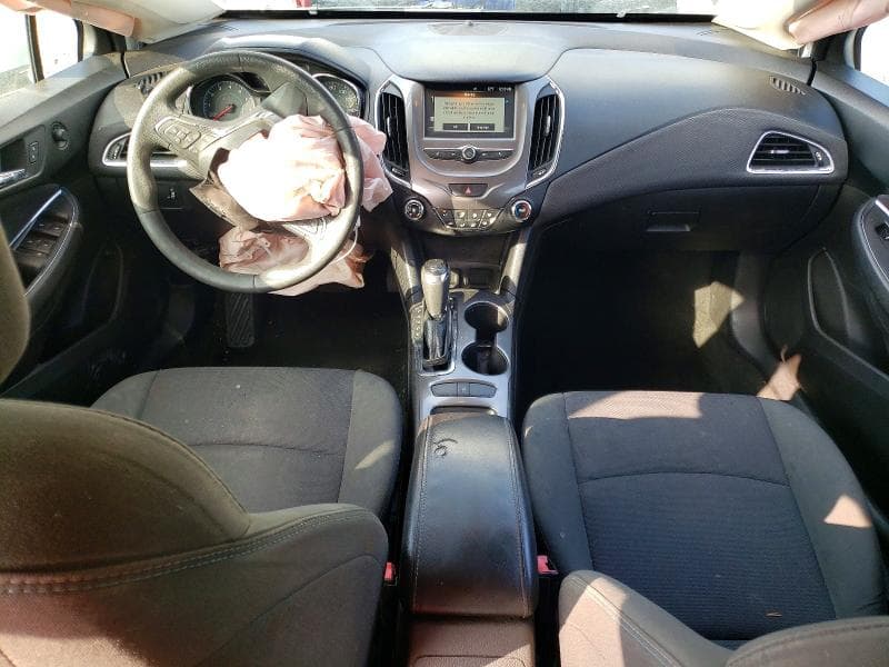 2017 CHEVROLET CRUZE LT 8