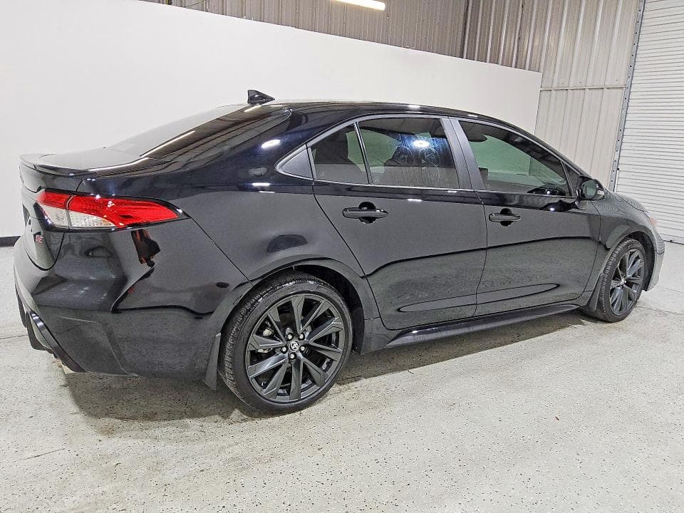 2026 TOYOTA COROLLA SE 3