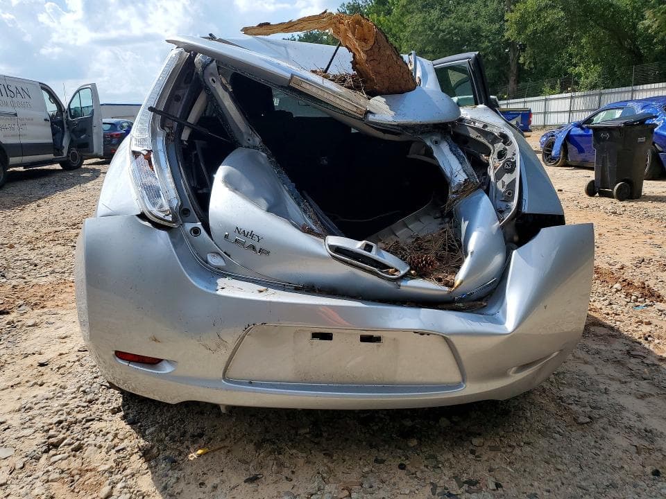 2017 NISSAN LEAF S 6