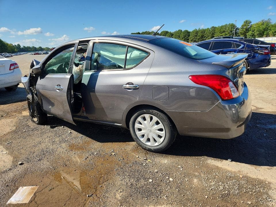 2019 NISSAN VERSA SV 2