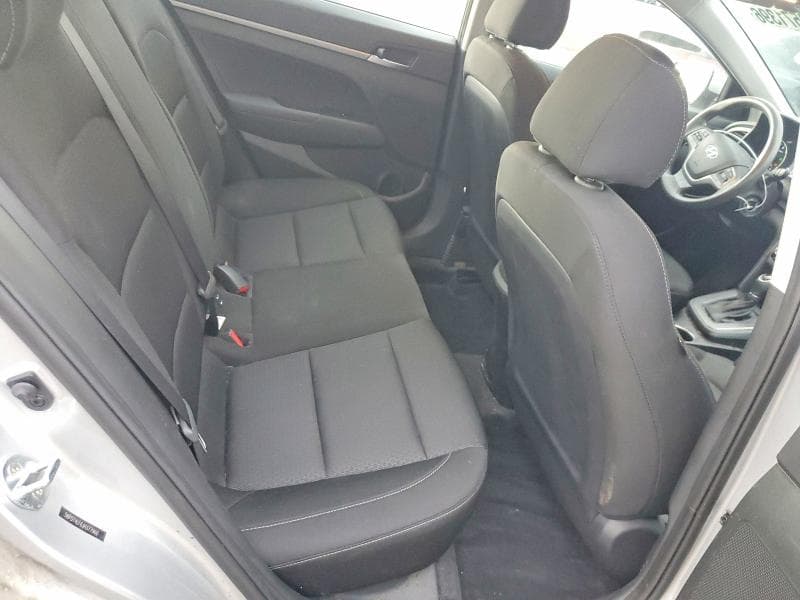 2018 HYUNDAI ELANTRA SE 10