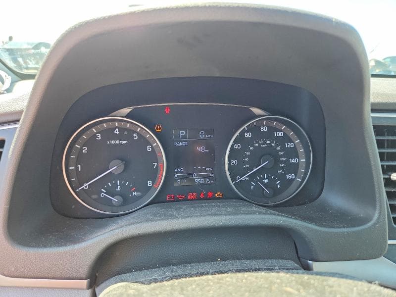 2017 HYUNDAI ELANTRA SE 9