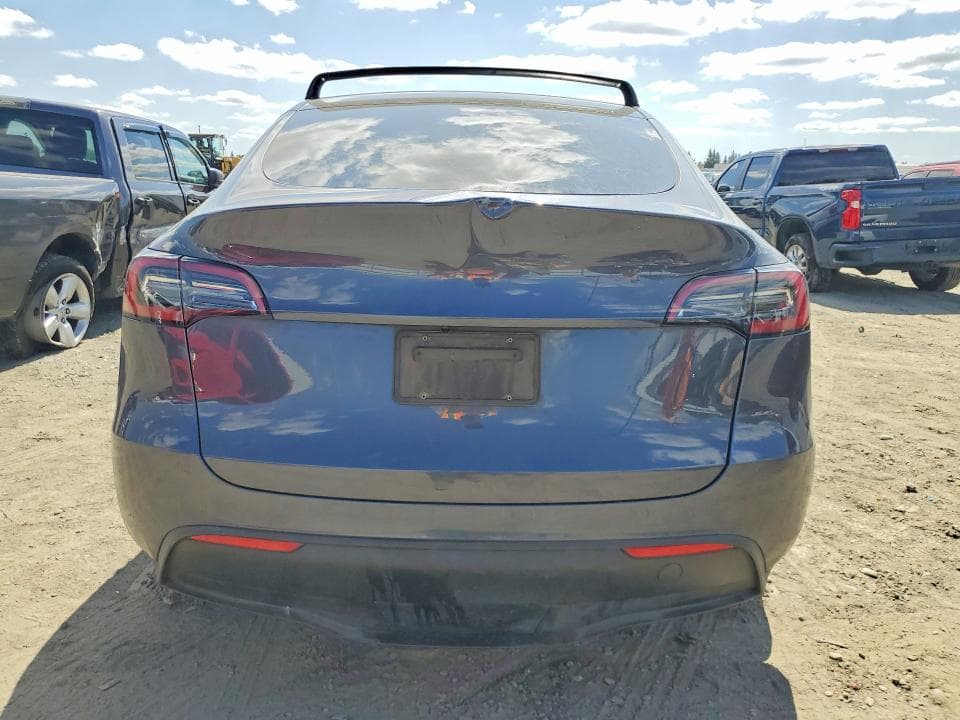 2023 TESLA MODEL Y 6