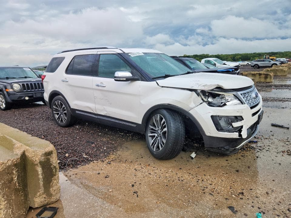 2017 FORD EXPLORER PLATINUM 4