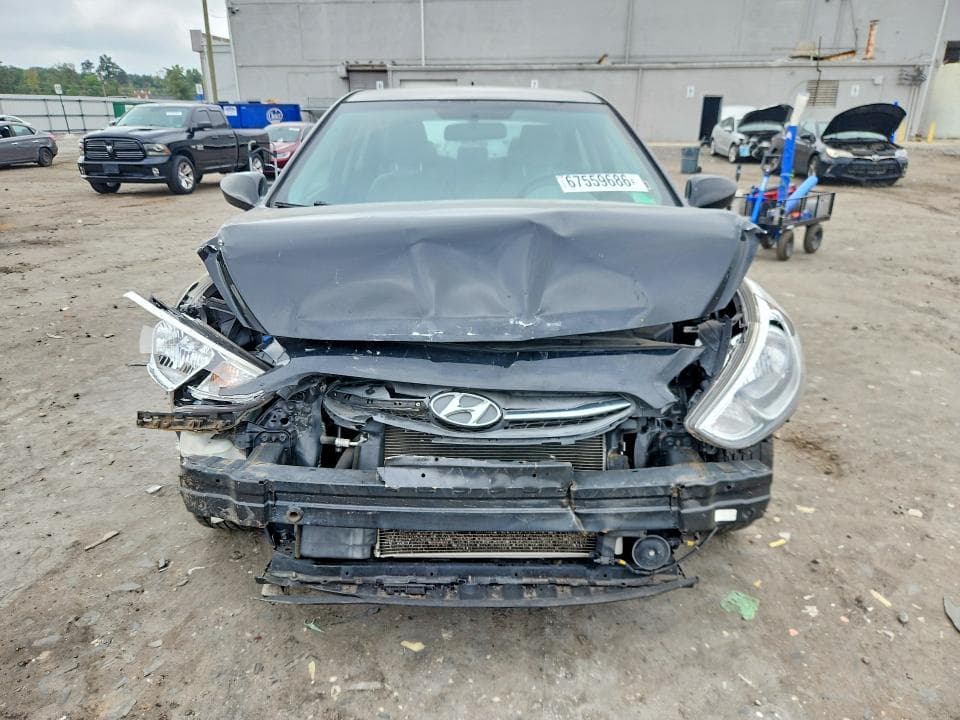 2017 HYUNDAI ACCENT SE 5
