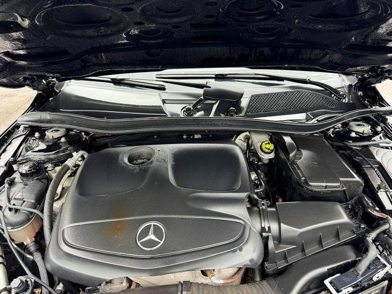 2020 MERCEDES-BENZ GLA 250 4MATIC 7