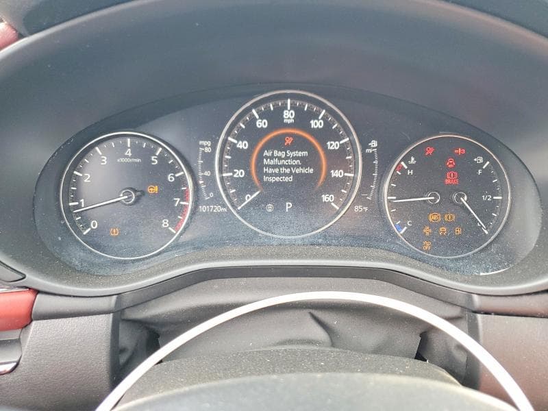 2019 MAZDA 3 PREMIUM 9