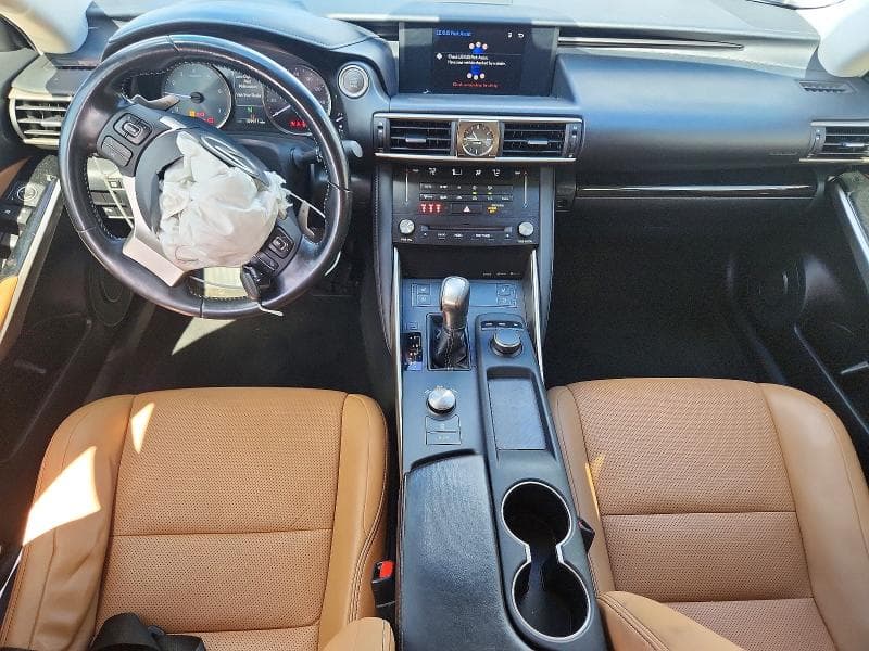 2017 LEXUS IS 200T 8