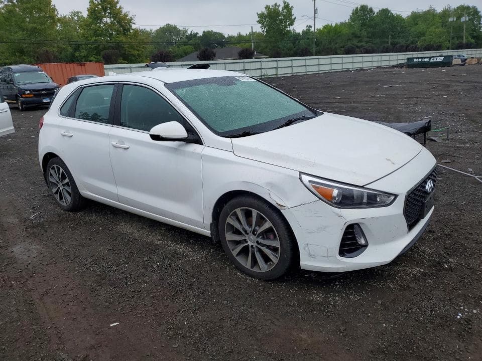 2018 HYUNDAI ELANTRA GT BASE 4