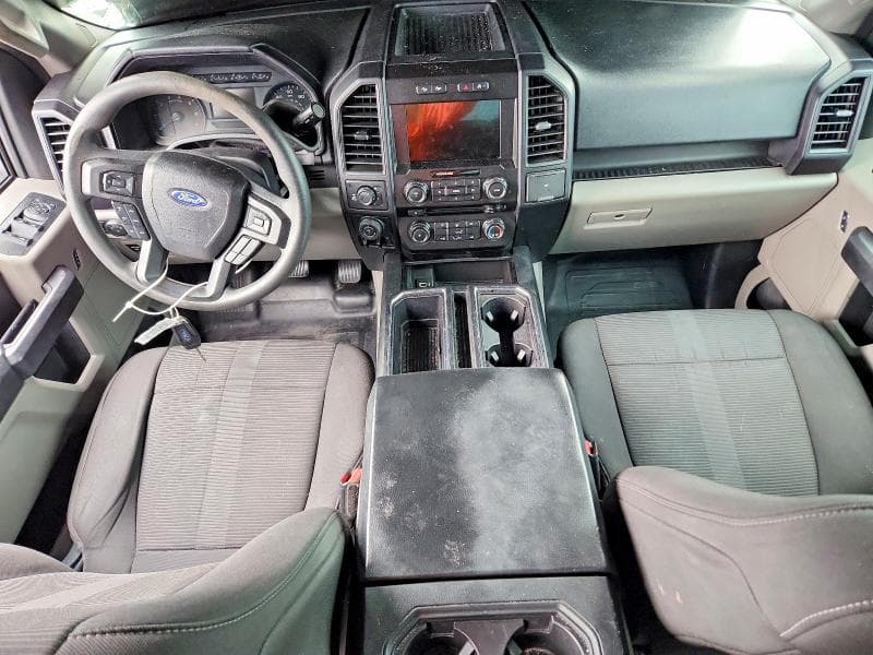 2017 FORD F150 SUPERCREW 8