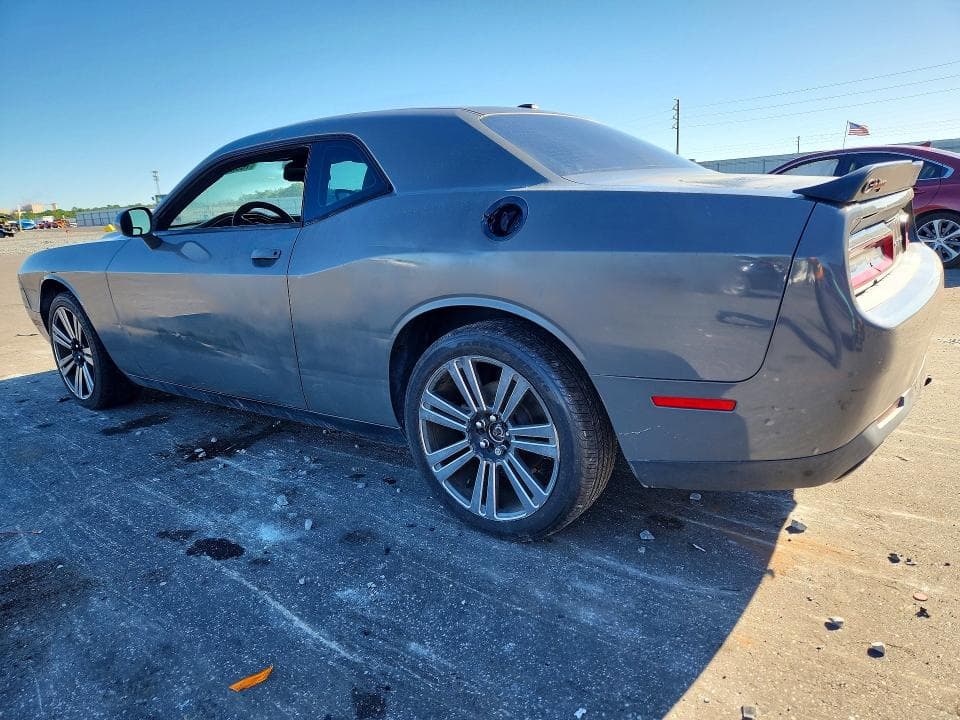 2019 DODGE CHALLENGER SXT 2