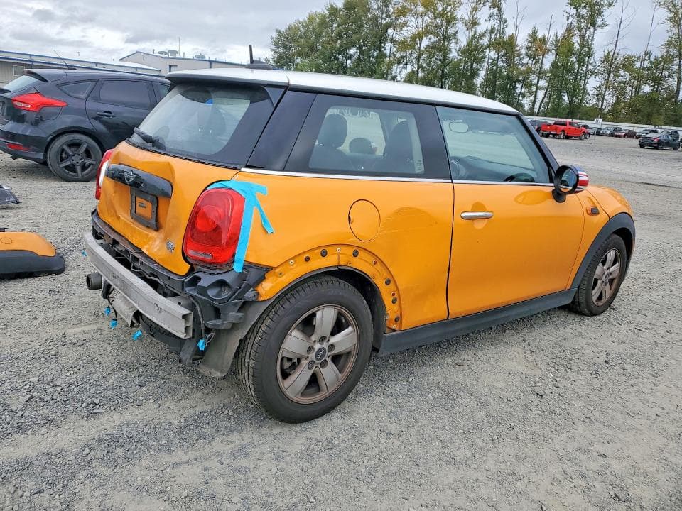 2017 MINI COOPER 3