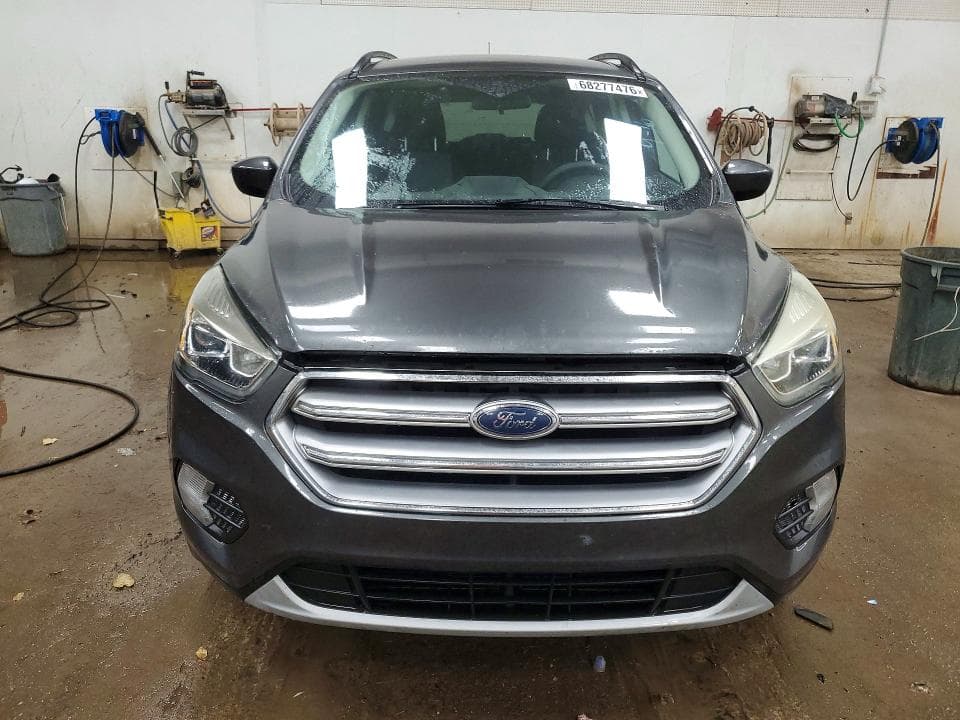 2017 FORD ESCAPE SE 5