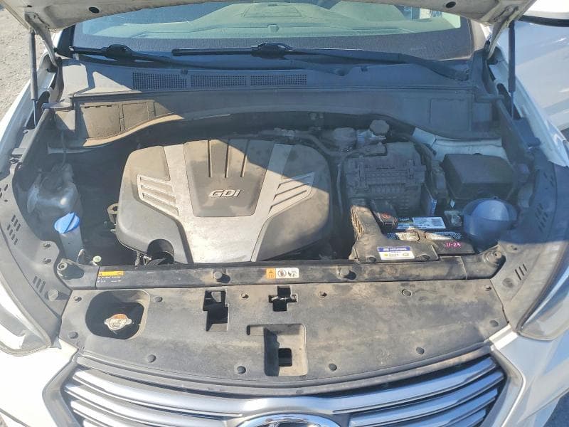2017 HYUNDAI SANTA FE SE 12
