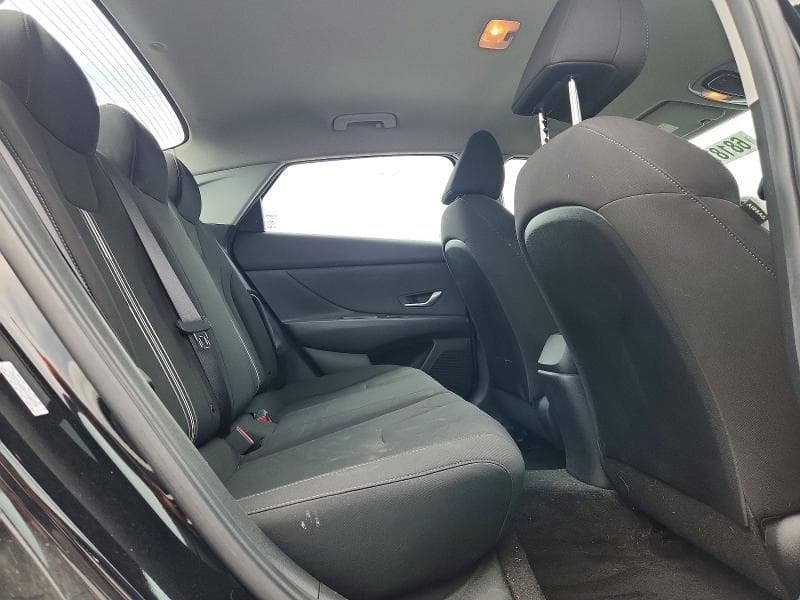 2023 HYUNDAI ELANTRA SEL 10