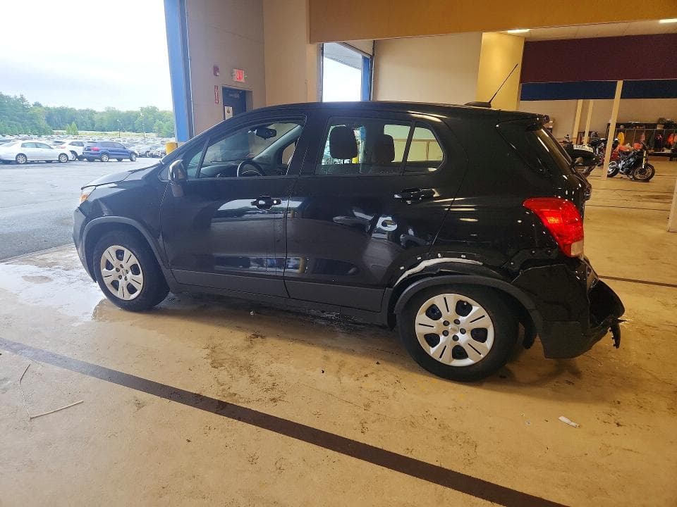 2017 CHEVROLET TRAX LS 2
