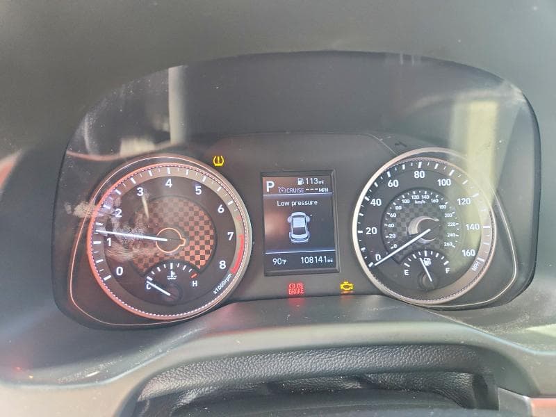 2020 HYUNDAI ELANTRA SEL 9