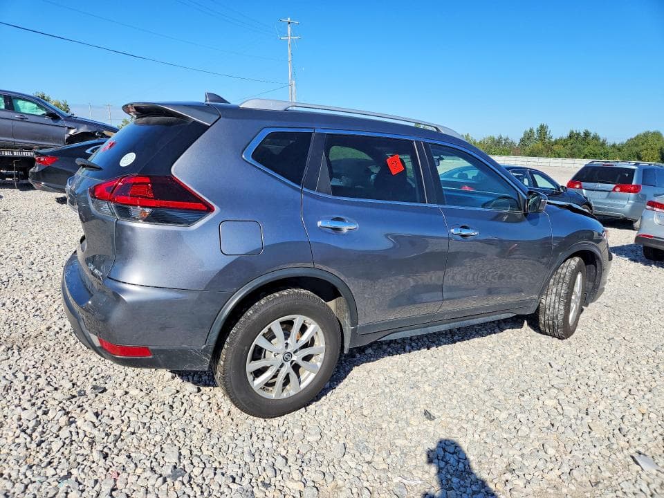 2018 NISSAN ROGUE SV 3