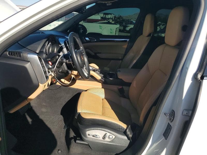 2018 PORSCHE CAYENNE 7