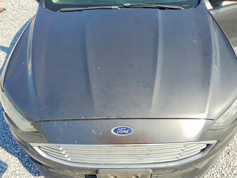 2017 FORD FUSION SE 11