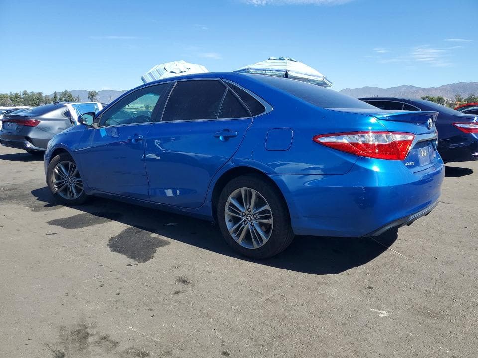 2017 TOYOTA CAMRY SE 2