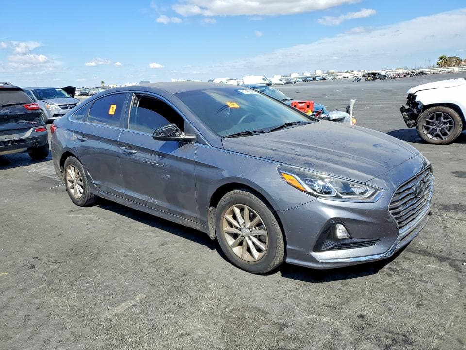 2019 HYUNDAI SONATA SE 4