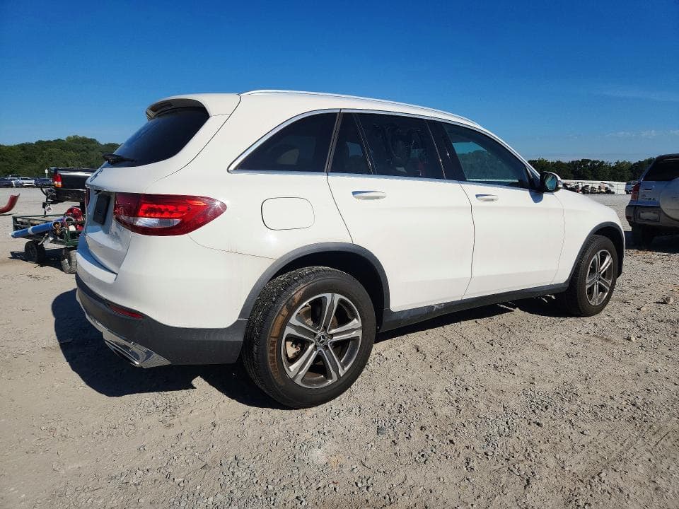 2017 MERCEDES-BENZ GLC 300 3