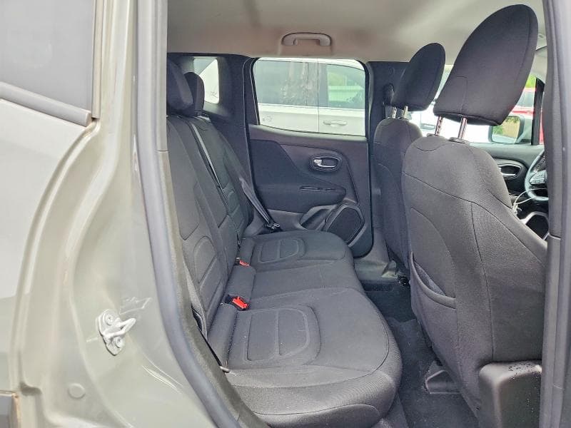 2021 JEEP RENEGADE 11
