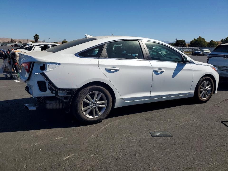 2017 HYUNDAI SONATA SE 3