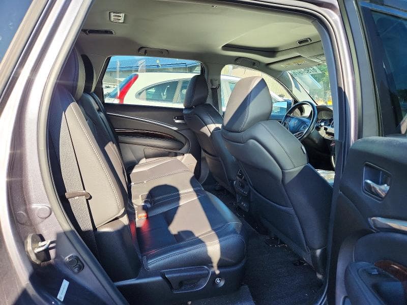 2017 ACURA MDX 11