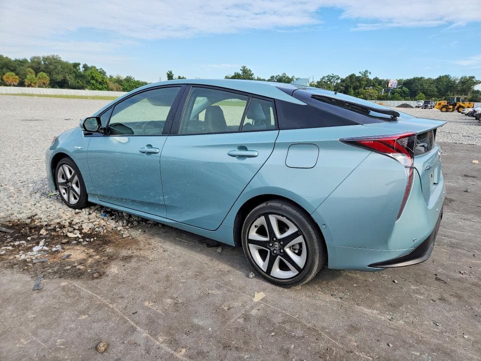2018 TOYOTA PRIUS THREE TOURING 2