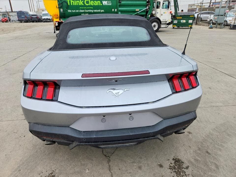 2026 FORD MUSTANG 6