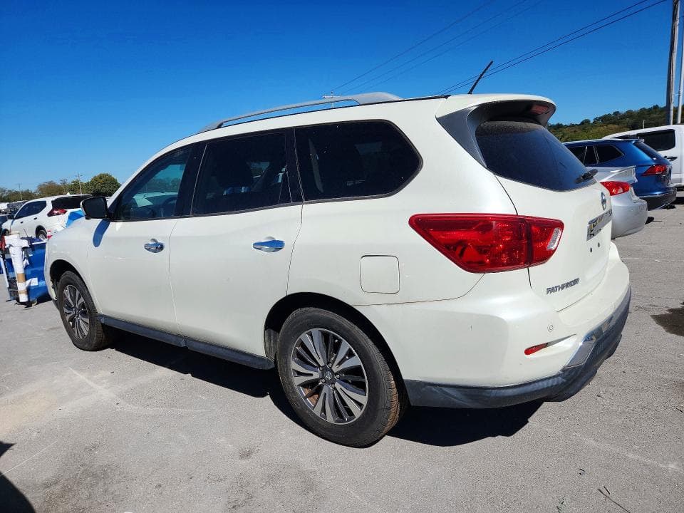2017 NISSAN PATHFINDER SL 2