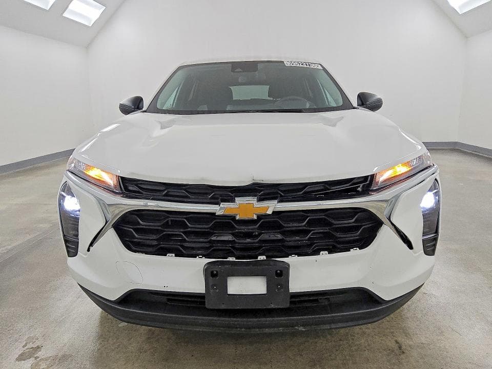 2025 CHEVROLET TRAX LS 5