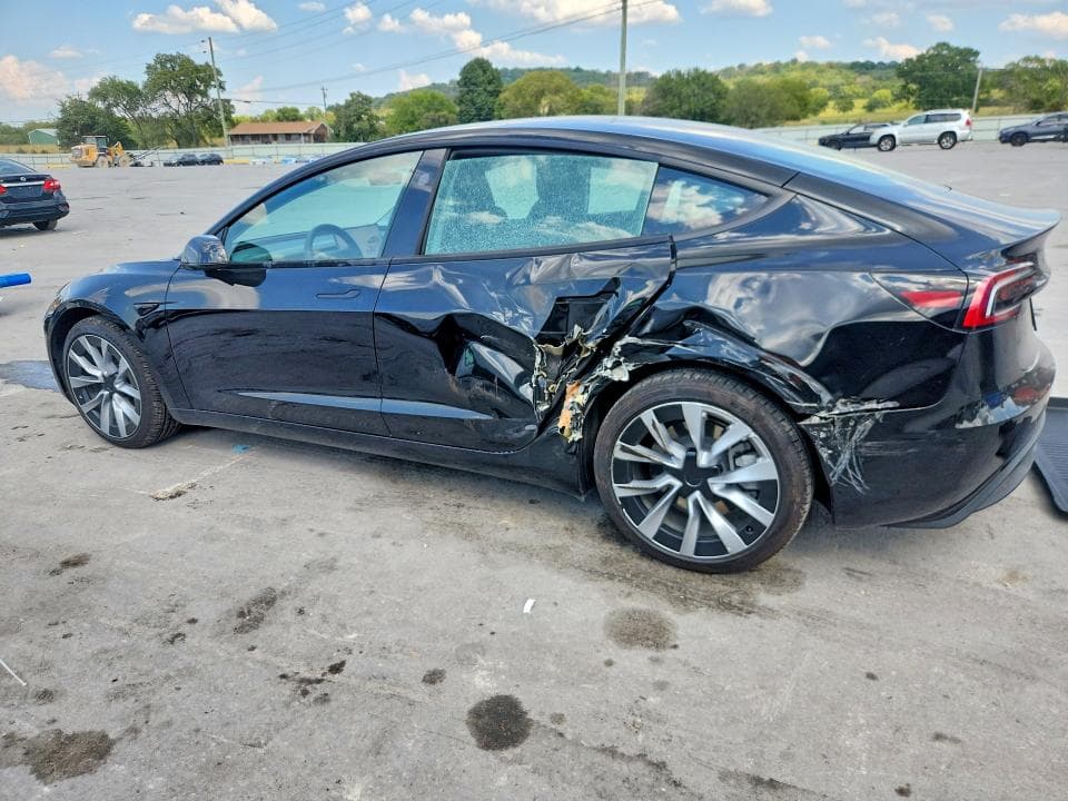 2026 TESLA MODEL 3 2