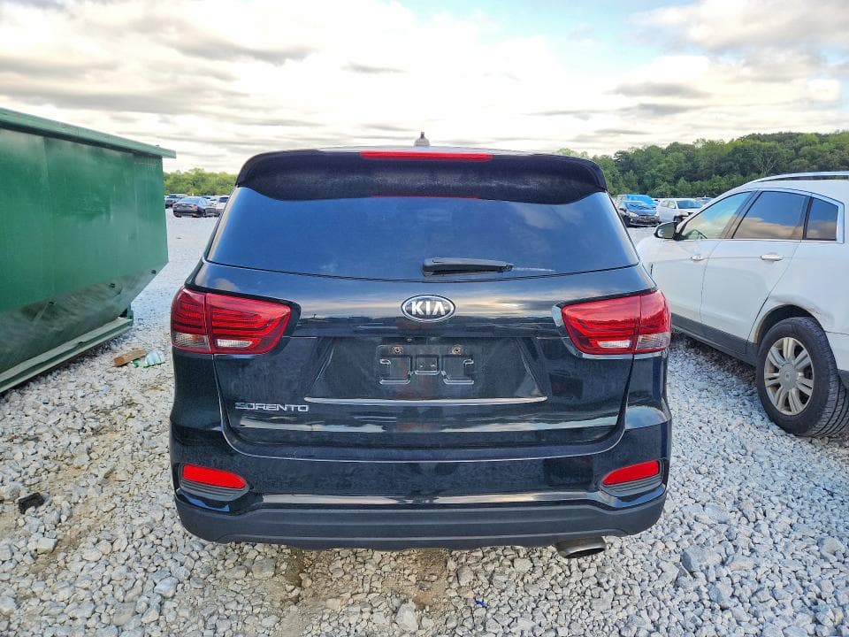 2020 KIA SORENTO S 6