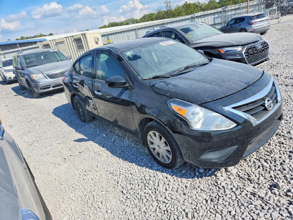 2018 NISSAN VERSA SV 4