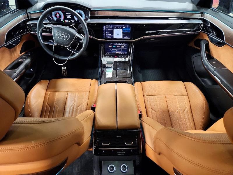 2025 AUDI A8 L 8