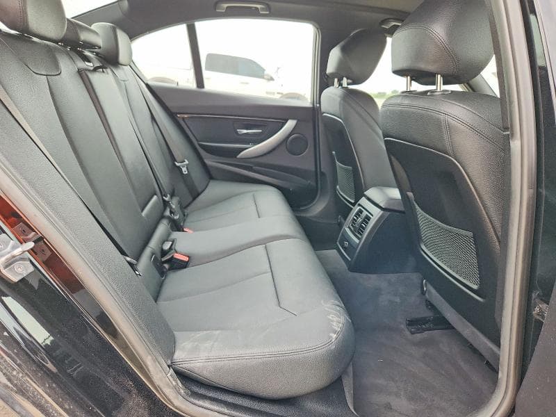 2017 BMW 330E 10
