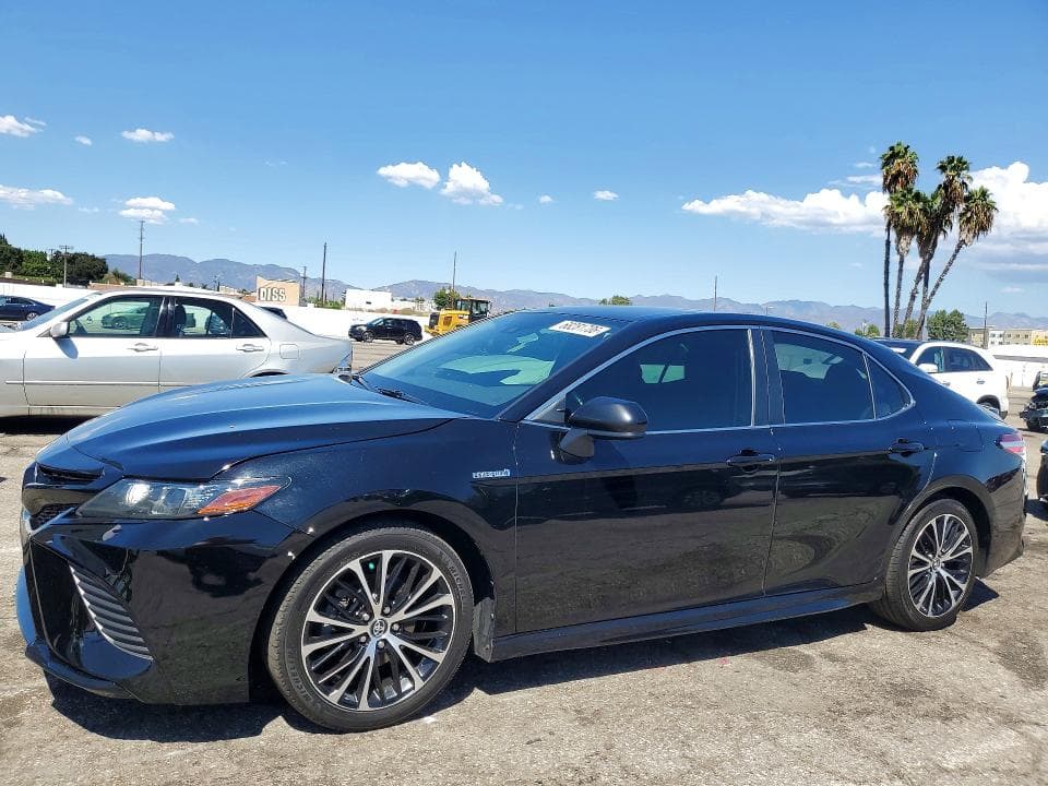 2020 TOYOTA CAMRY SE - 1
