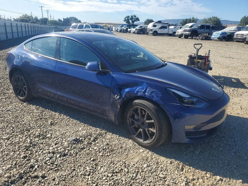 2023 TESLA MODEL 3 4