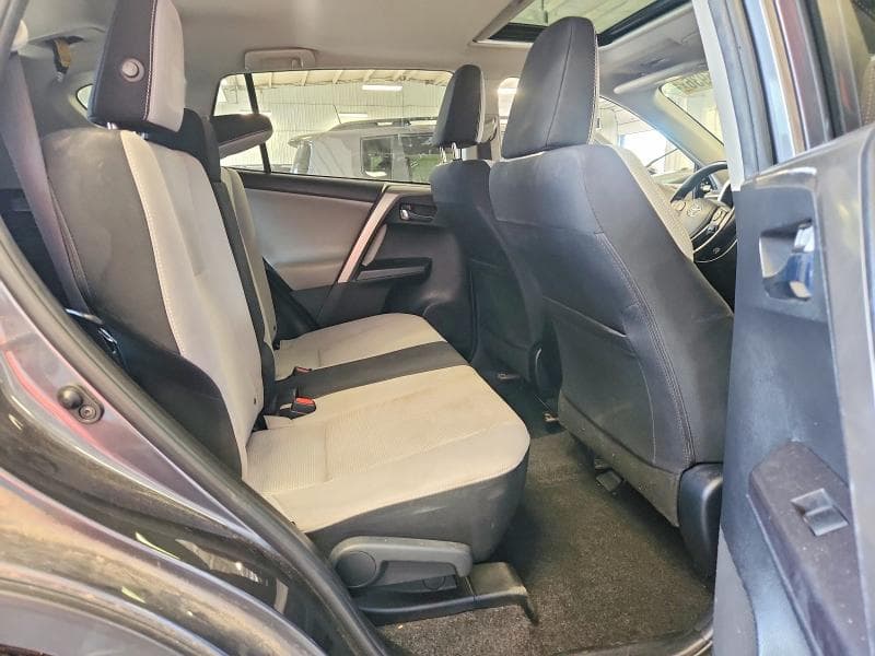 2018 TOYOTA RAV4 XLE 11