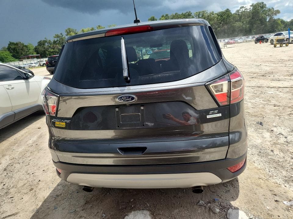 2017 FORD ESCAPE SE 6