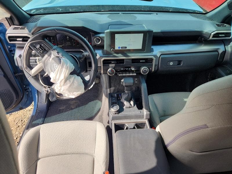 2025 TOYOTA 4RUNNER SR5 8